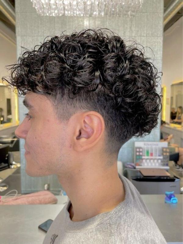 coily-hair-type-4b–4c