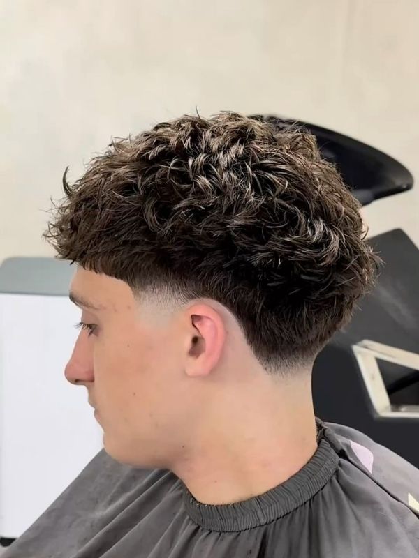 textured-wavy-low-taper-fade
