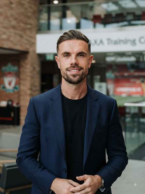 jordan-henderson-–-side-swept-hair-with-low-drop-fade