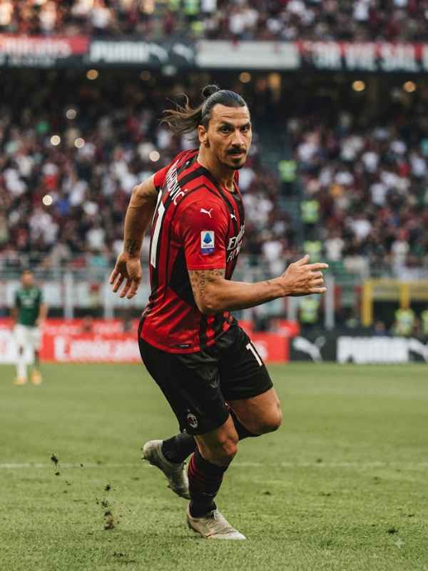 zlatan-ibrahimovic-–-long-hair